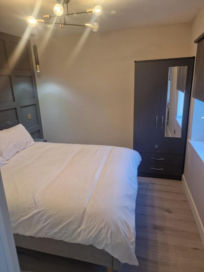 Collier'S Wood En-Suite Apartments Λονδίνο Εξωτερικό φωτογραφία