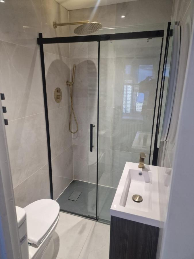 Collier'S Wood En-Suite Apartments Λονδίνο Εξωτερικό φωτογραφία