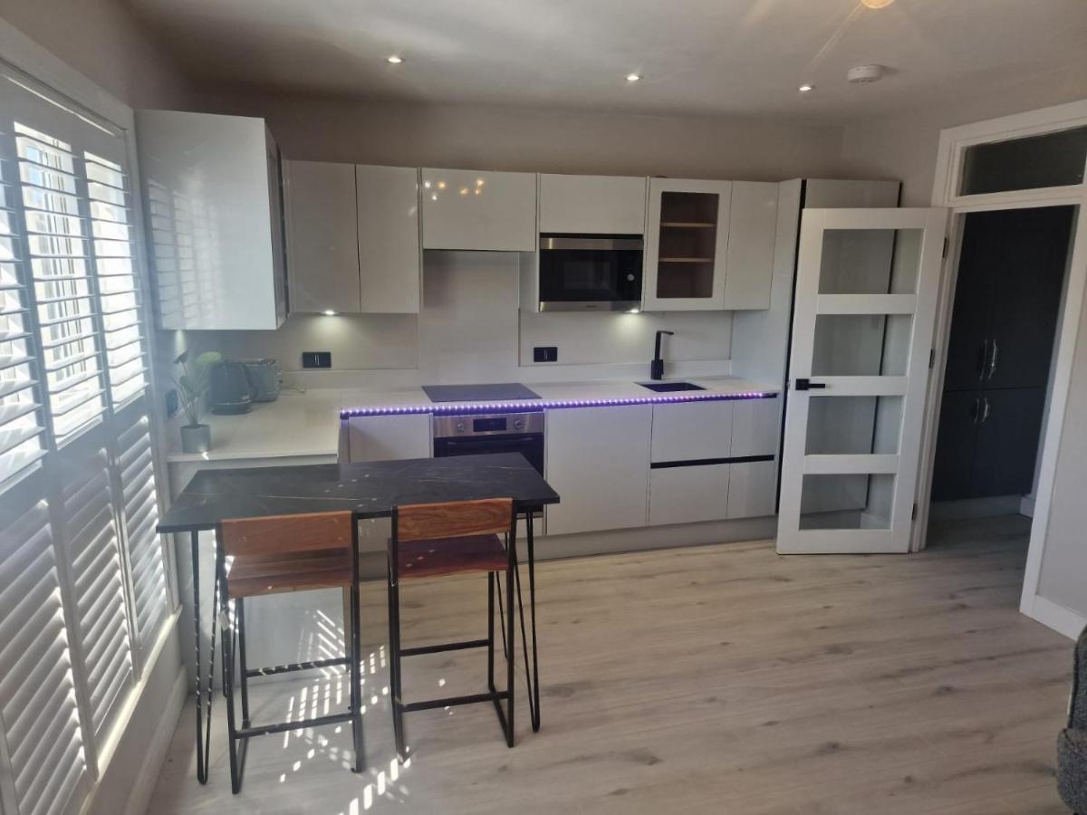 Collier'S Wood En-Suite Apartments Λονδίνο Εξωτερικό φωτογραφία